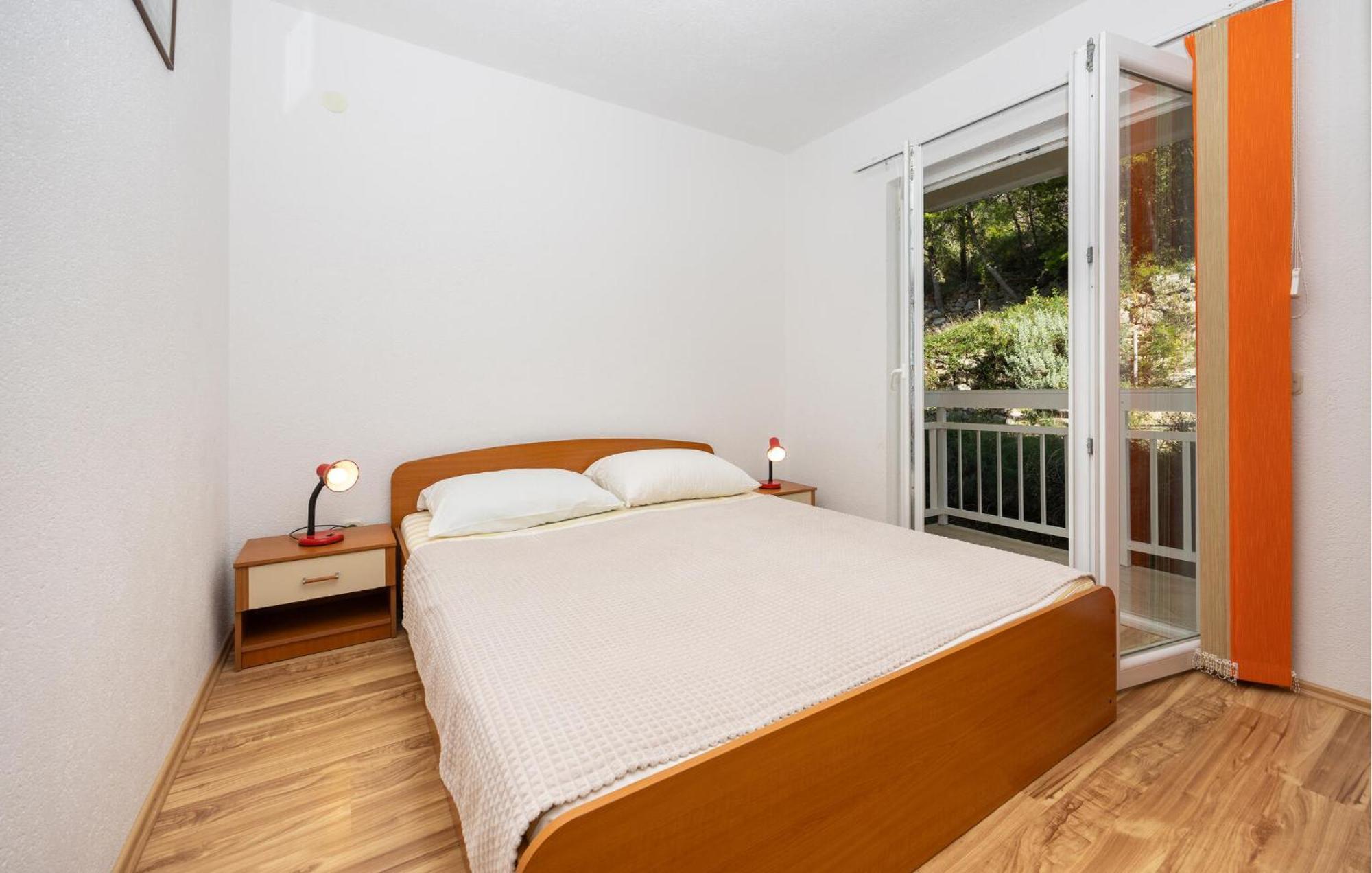 1 Bedroom Awesome Apartment In Lokva Rogoznica Exterior photo