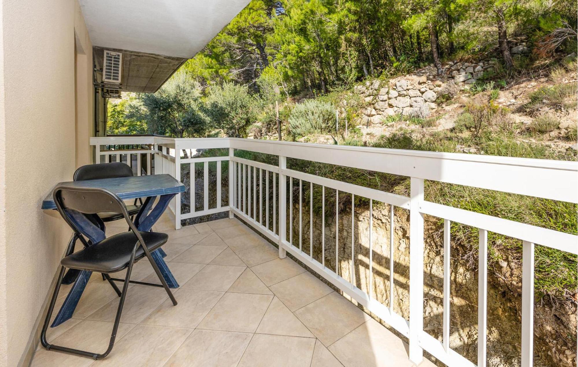 1 Bedroom Awesome Apartment In Lokva Rogoznica Exterior photo